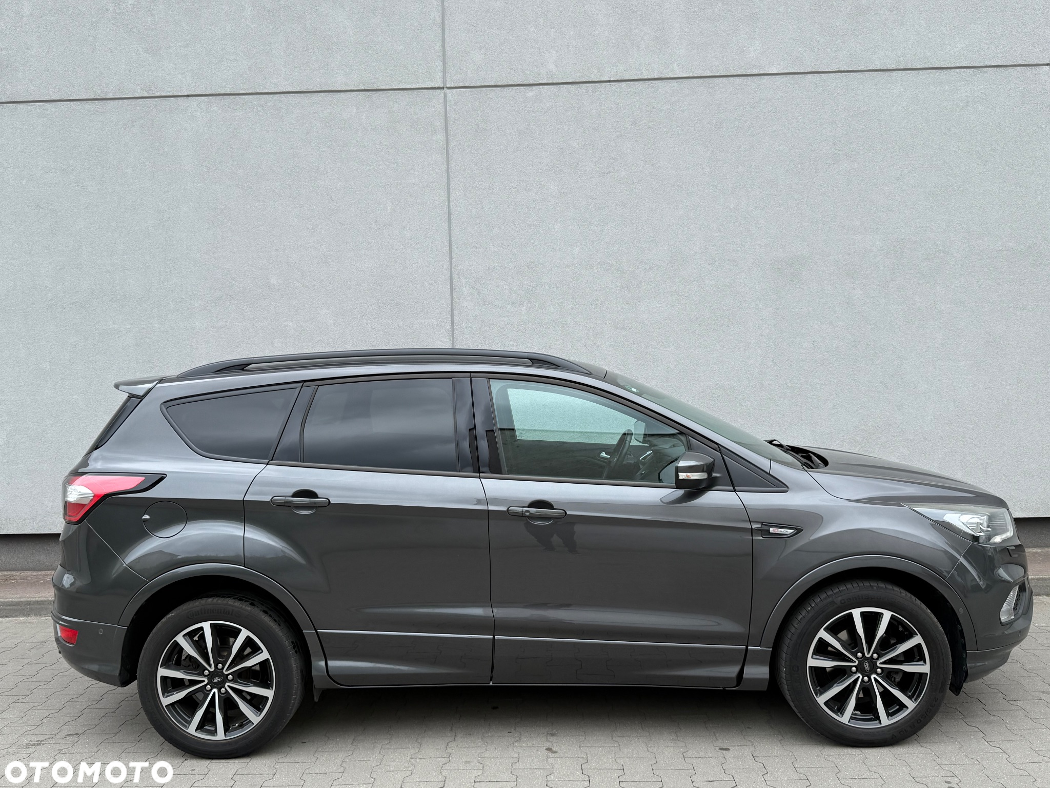 Ford Kuga - 11