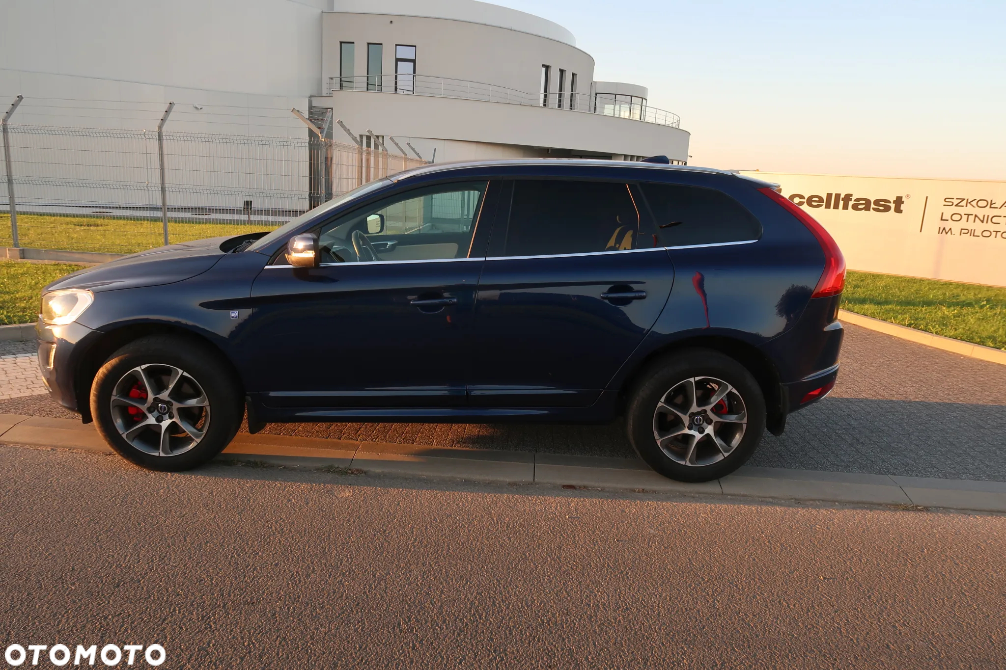 Volvo XC 60 D4 Ocean Race - 10