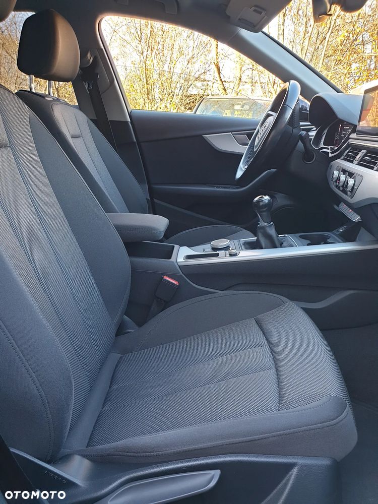 Audi A4 Avant 2.0 TDI ultra design - 29