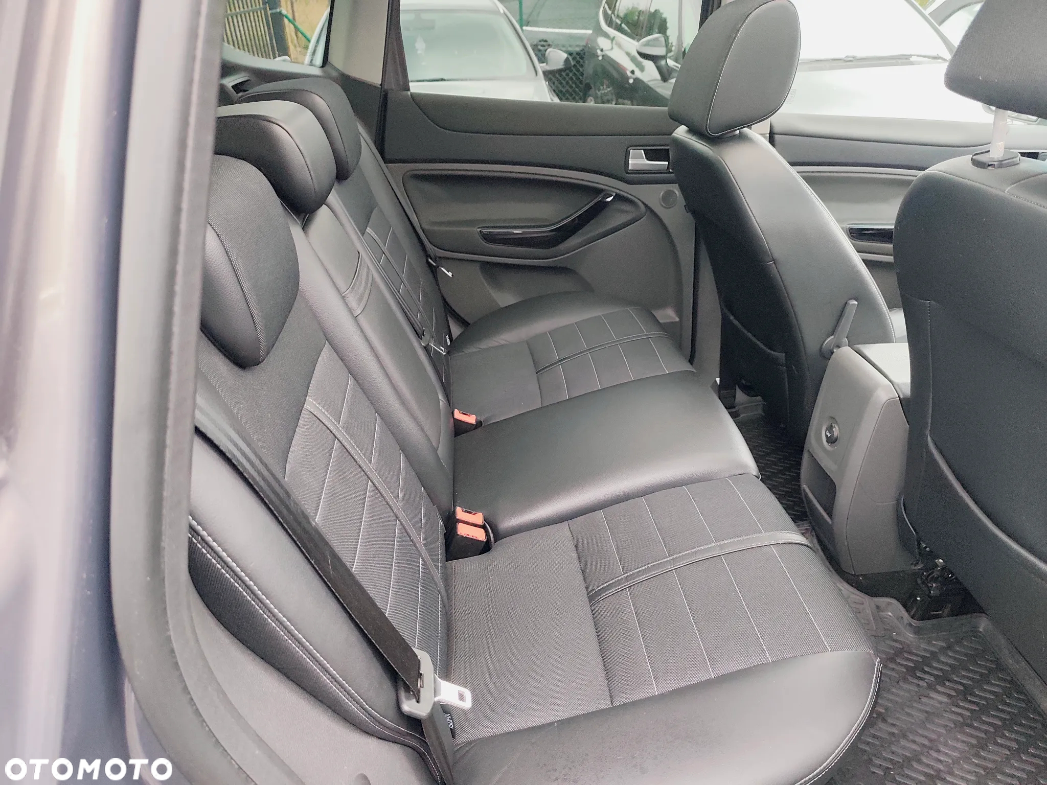 Ford Kuga 2.0 TDCi 4WD Titanium Plus - 20