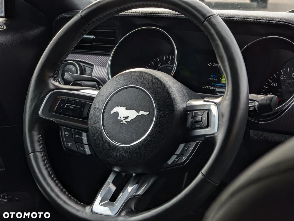 Ford Mustang - 31