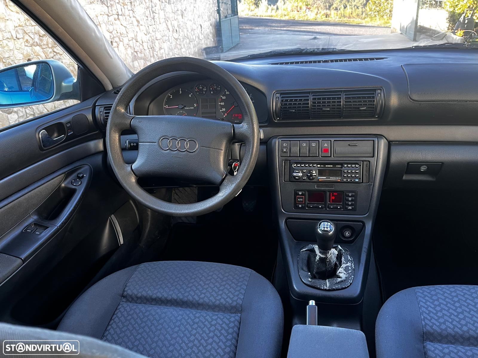 Audi A4 Avant 1.9 TDI Attraction - 4