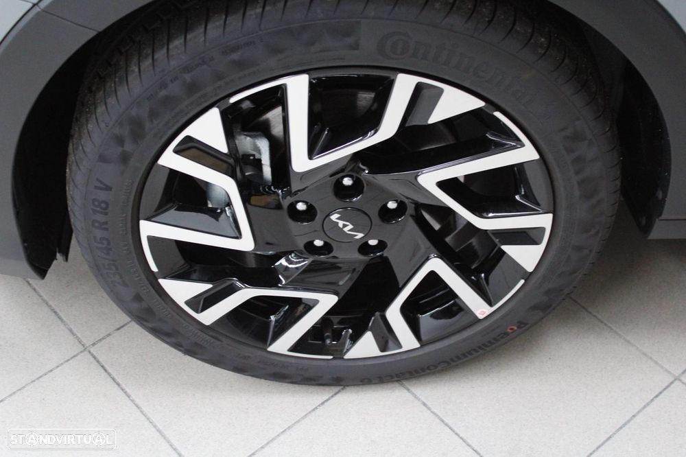 Kia XCeed 1.5 T-GDI Tech 7DCT - 16