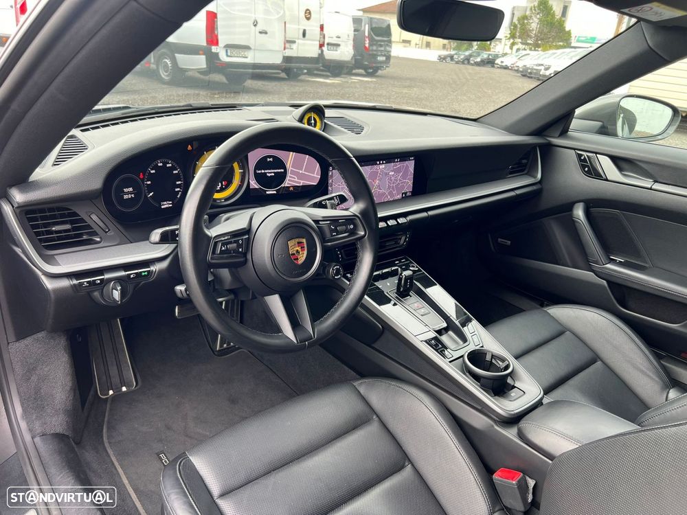 Porsche 911 Série F - 7