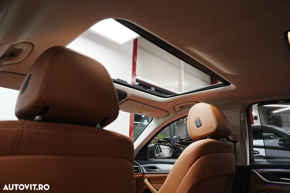 BMW Seria 5 530e xDrive Aut. - 9