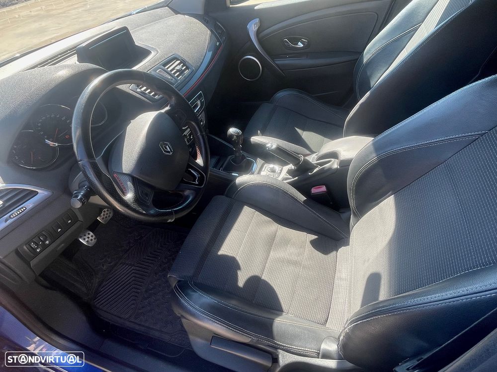 Renault Mégane Sport Tourer 1.5 dCi GT Line - 6
