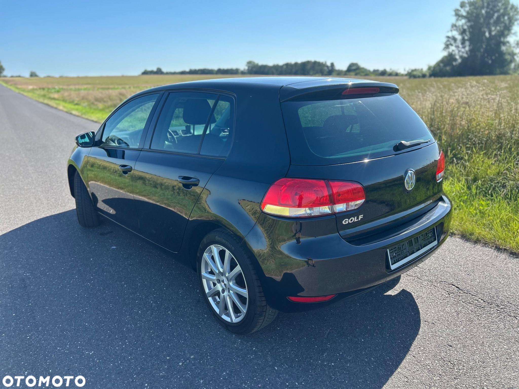 Volkswagen Golf - 10