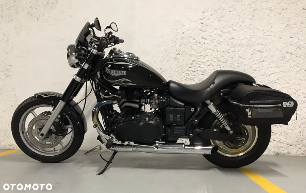Triumph Speedmaster - 2