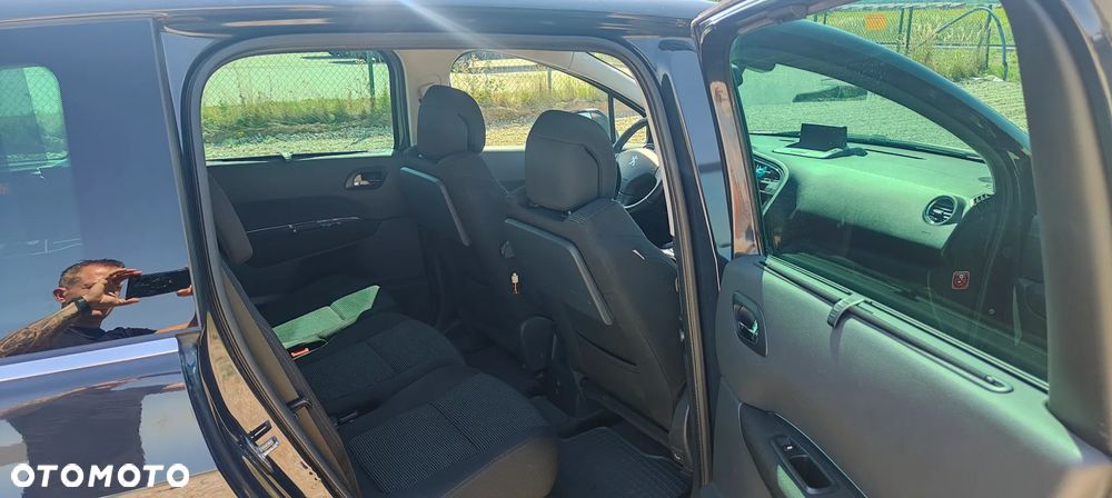 Peugeot 5008 1.6 HDi Premium - 8