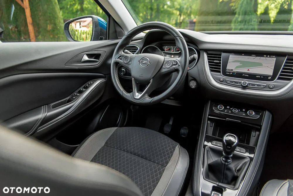 Opel Grandland X 1.2 Start/Stop Business Elegance - 30