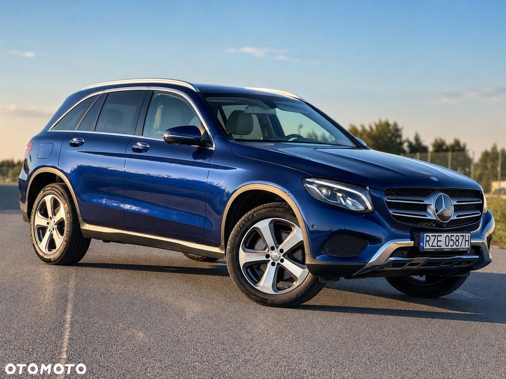 Mercedes-Benz GLC - 9