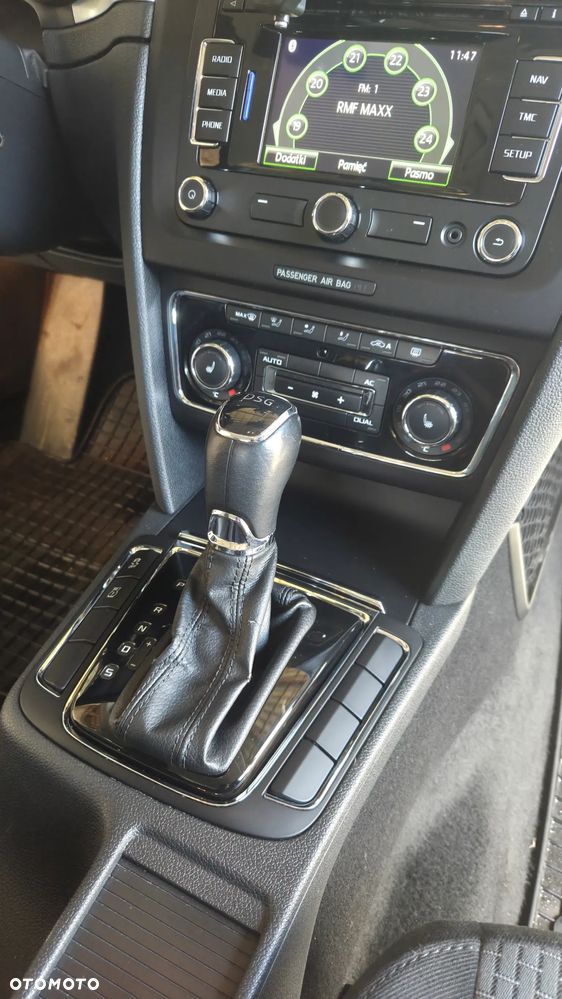 Skoda Superb 2.0 TDI DSG Ambition - 27