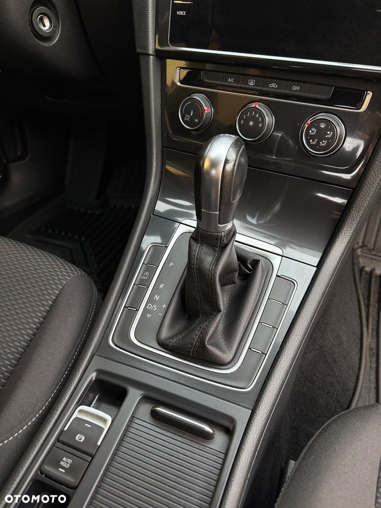 Volkswagen Golf 1.6 TDI BMT Highline DSG - 17