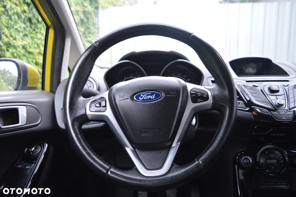 Ford Fiesta 1.0 EcoBoost Titanium - 21
