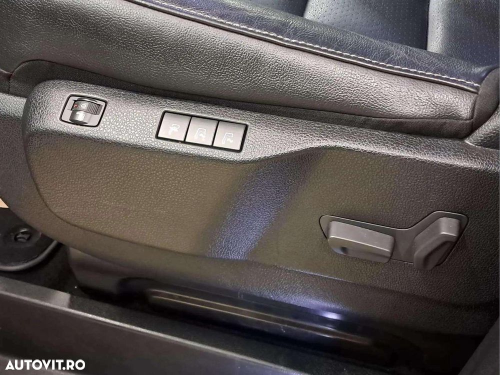 Peugeot Traveller Navette VIP L3H1 2.0 BlueHDi 180 CP EAT8 S&S Lung - 17