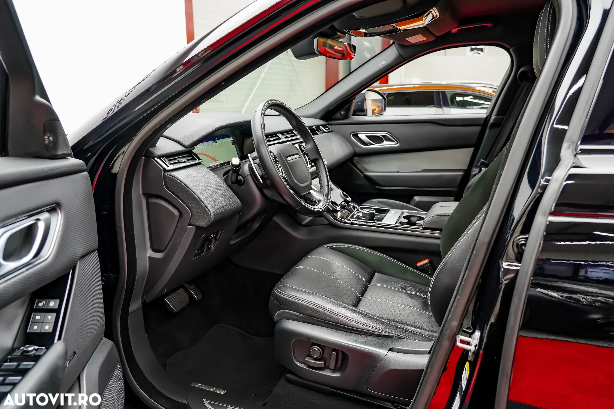 Land Rover Range Rover Velar 2.0 R-Dynamic S - 4
