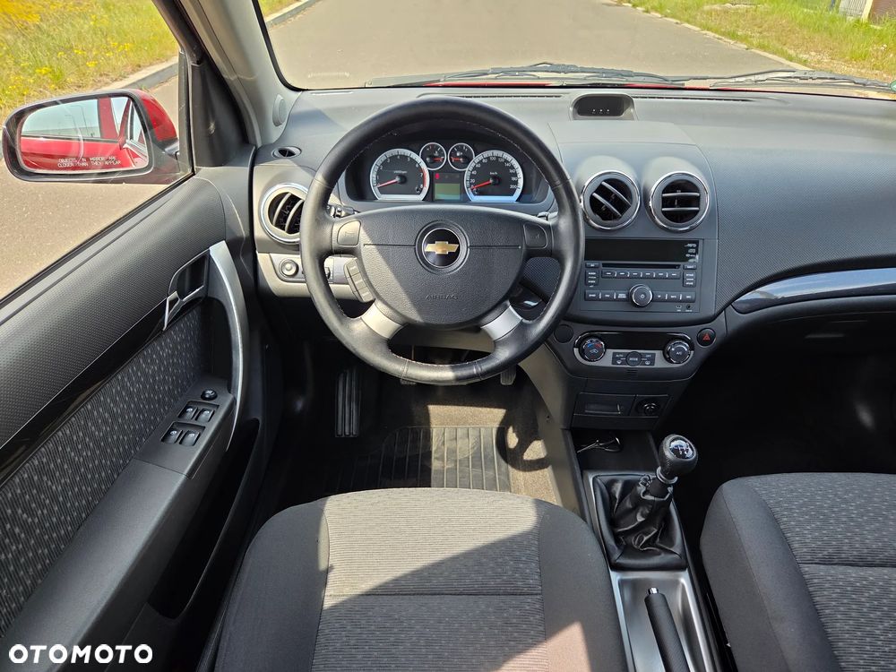 Chevrolet Aveo 1.4 16V LT - 9