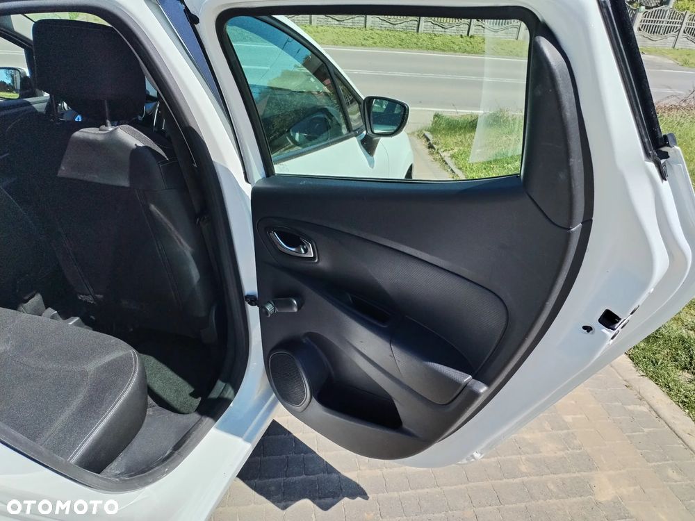 Renault Clio - 16