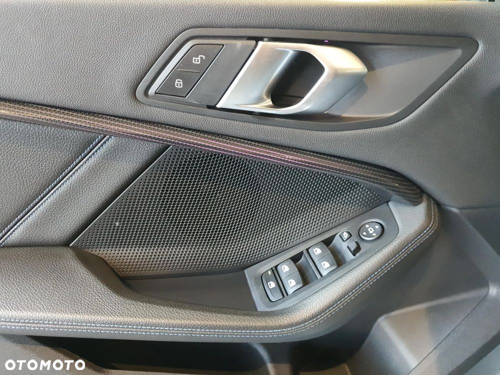 BMW Seria 2 218i M Sport - 10