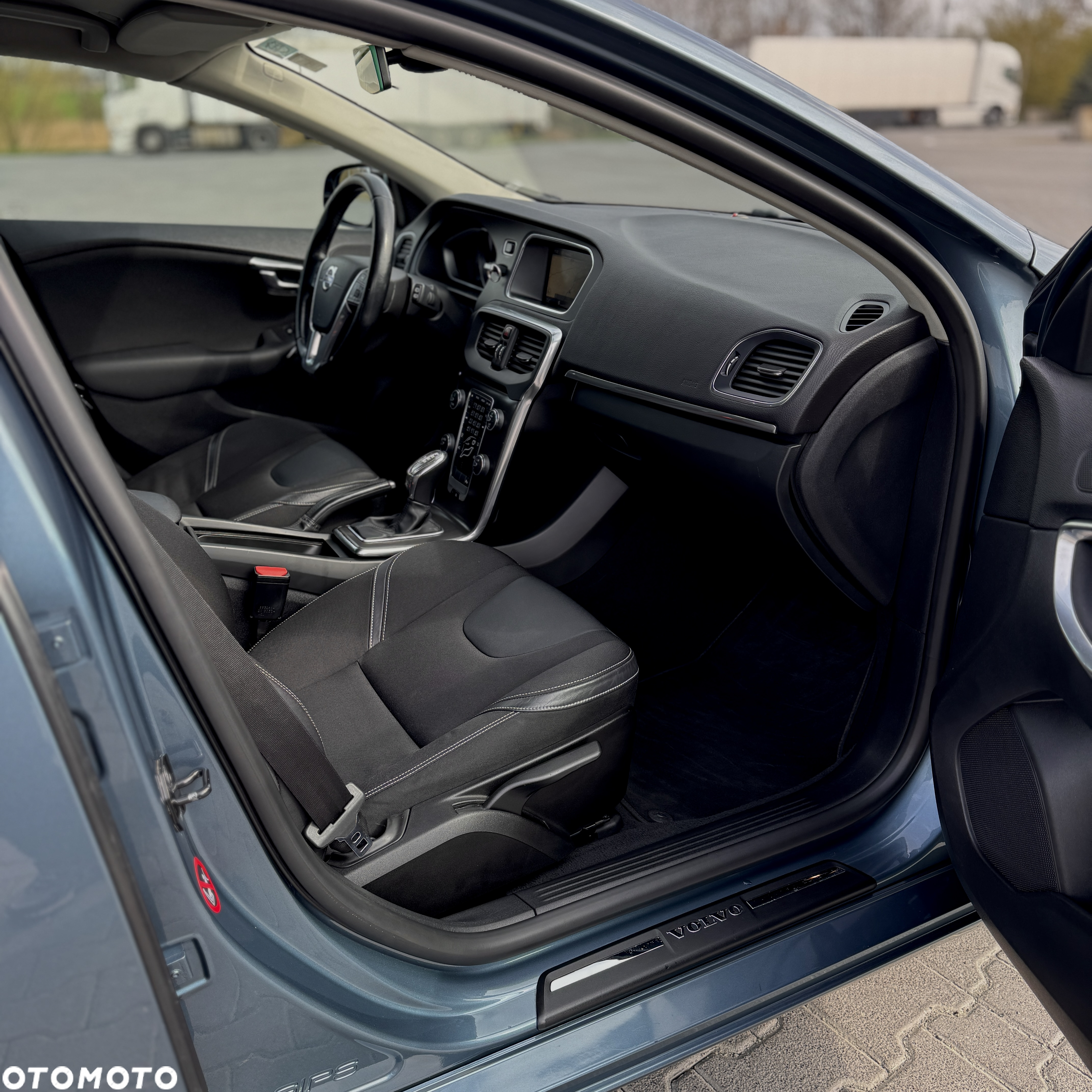 Volvo V40 D3 Geartronic Momentum - 31