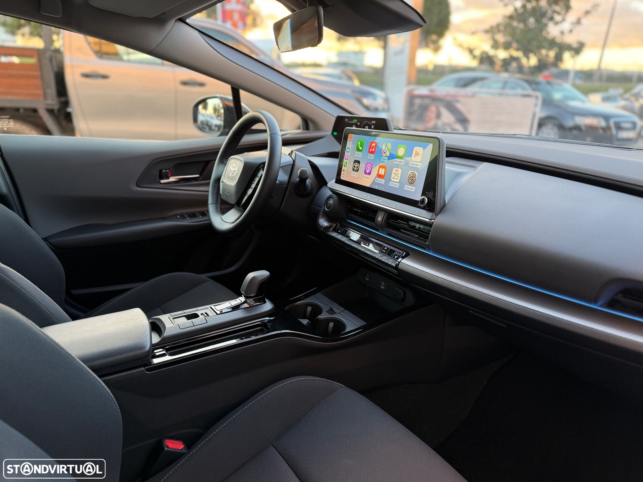 Toyota Prius 2.0 Plug-in Exclusive - 12
