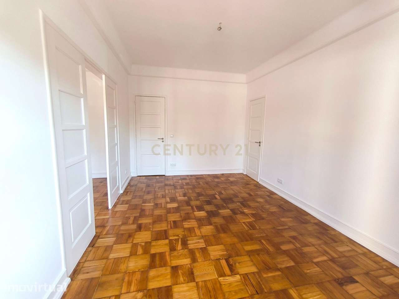 Apartamento T3+1 renovado em Alvalade(Av. Roma), Lisboa - Grande imagem: 4/25