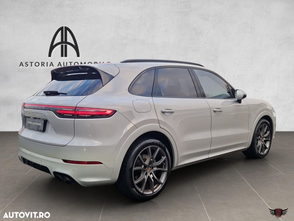 Porsche Cayenne S Tiptronic S Platinum Edition - 4