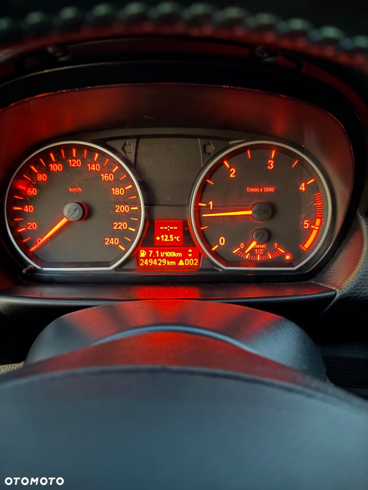 BMW Seria 1 118d - 10