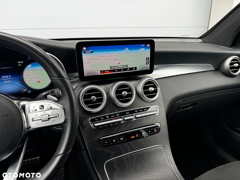 Mercedes-Benz GLC - 25