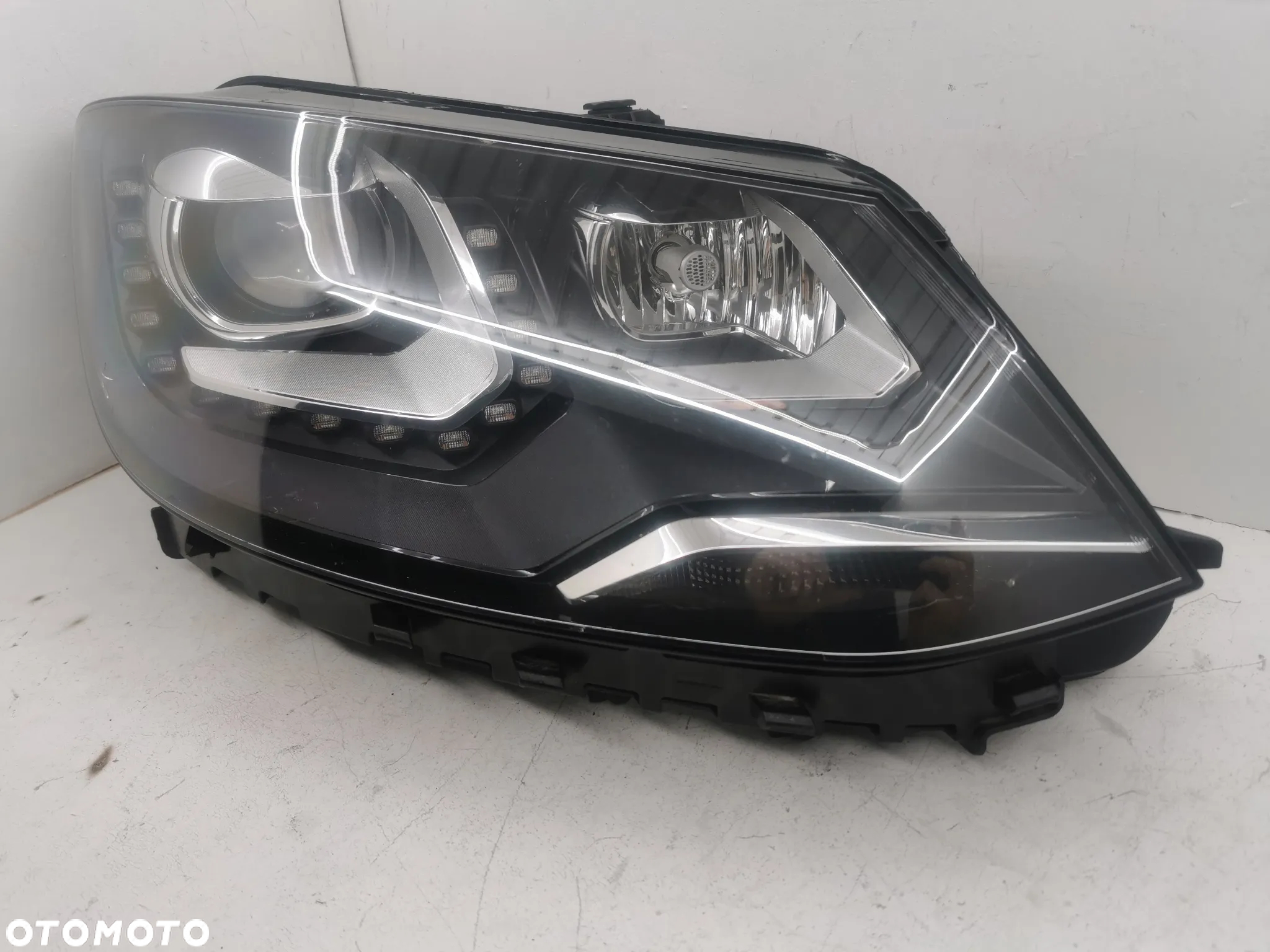 Lampa prawy przód Volkswagen VW Sharan 2 II 7N Bi Xenon + Led - 2