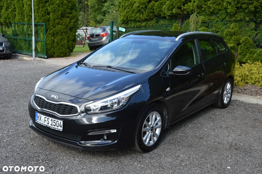 Kia Ceed - 13
