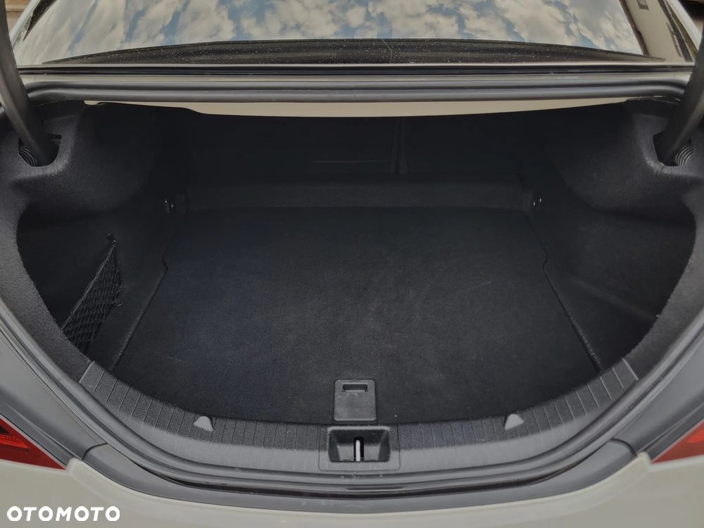 Mercedes-Benz CLA AMG 45 4Matic AMG Speedshift DCT 7G - 12