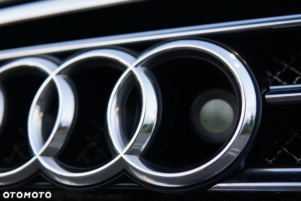 Audi A8 - 15