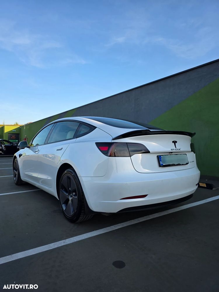 Tesla Model 3 Long Range AWD Premium - 2
