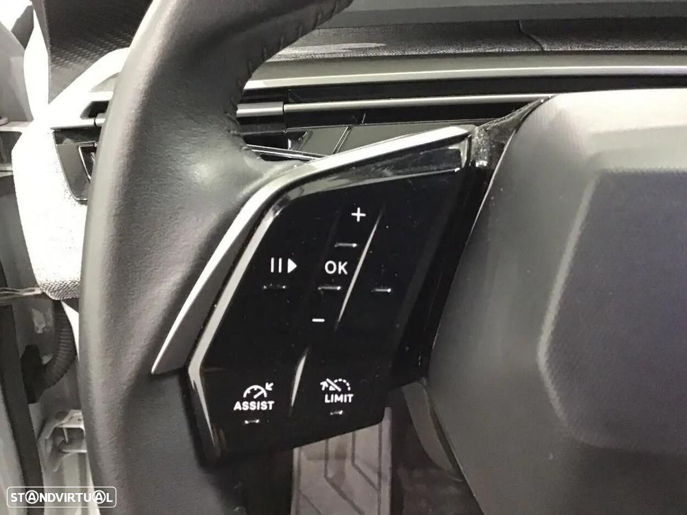 Peugeot 3008 1.2 Hybrid Allure e-DCS6 - 10
