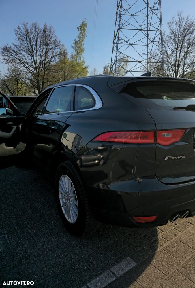 Jaguar F-Pace 20d AWD Prestige - 5