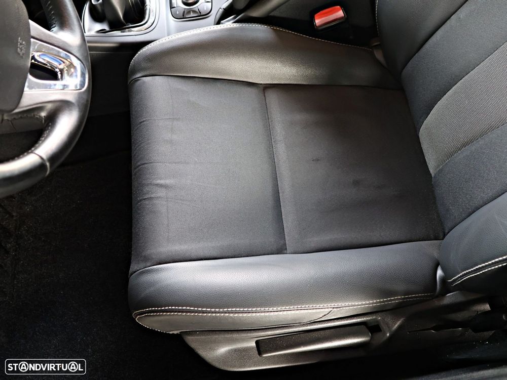 Renault Mégane Sport Tourer 1.5 dCi Dynamique CO2 Champion - 27