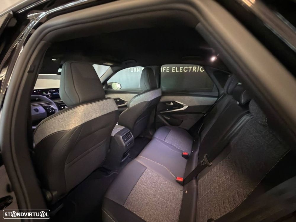 Peugeot E-3008 73 kWh Allure - 15