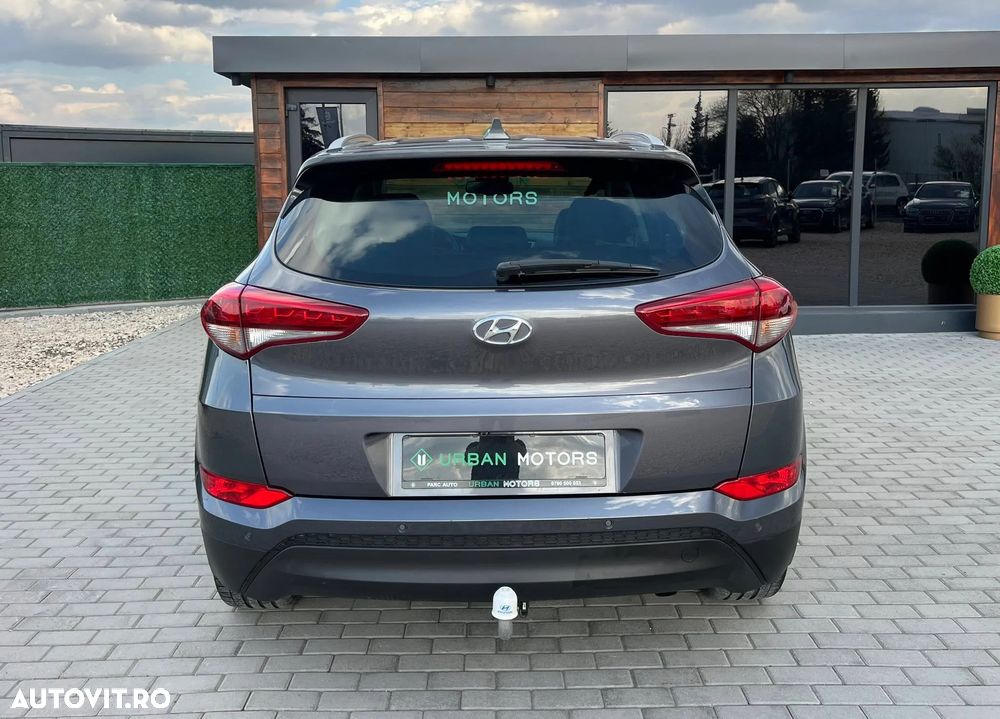 Hyundai Tucson blue 1.7 CRDi 2WD Style - 12