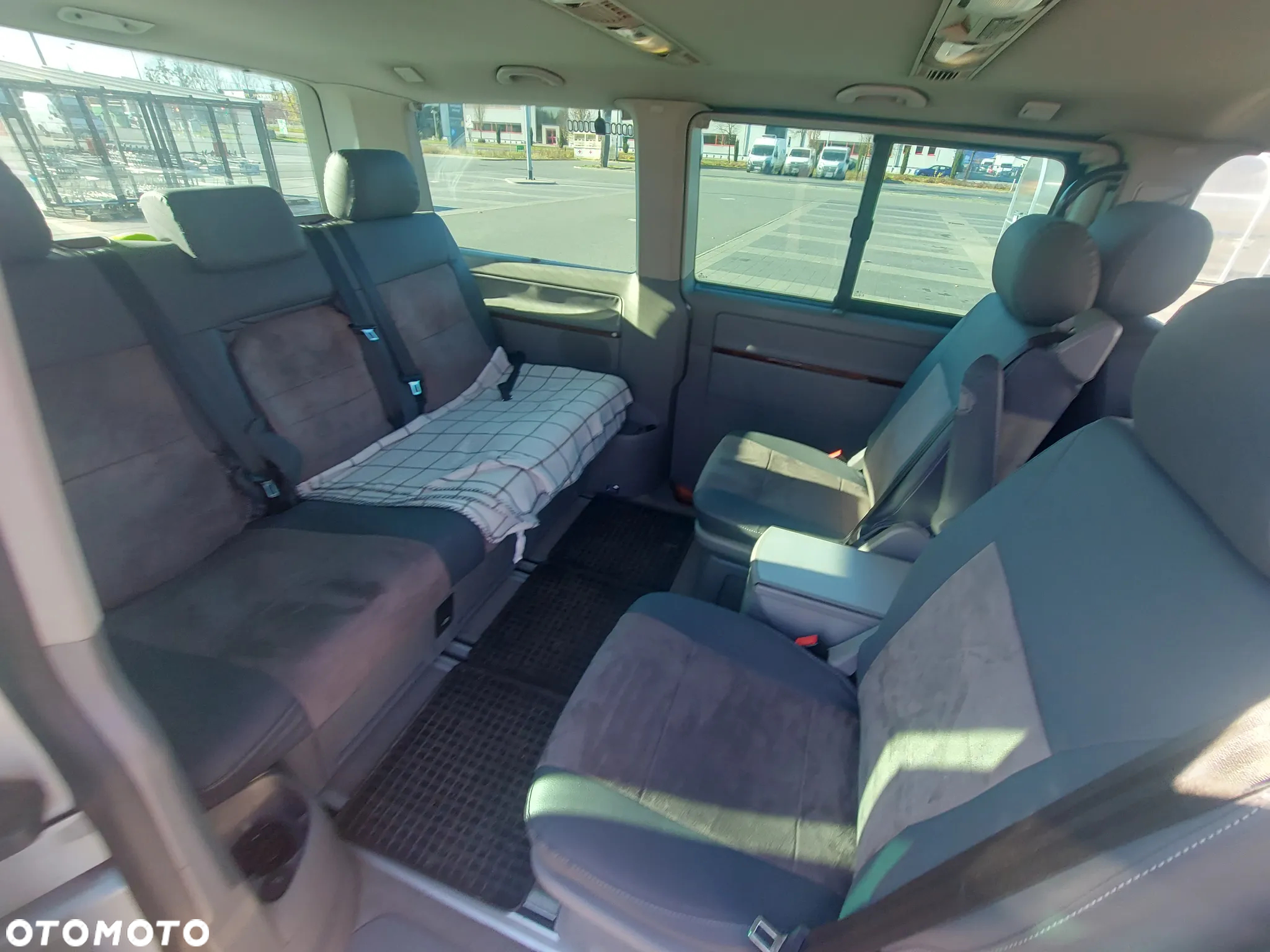 Volkswagen Multivan TDI L1 Highline - 29