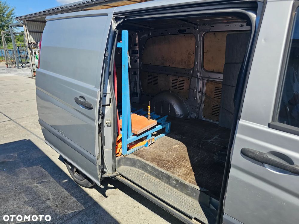 Mercedes-Benz VITO - 11