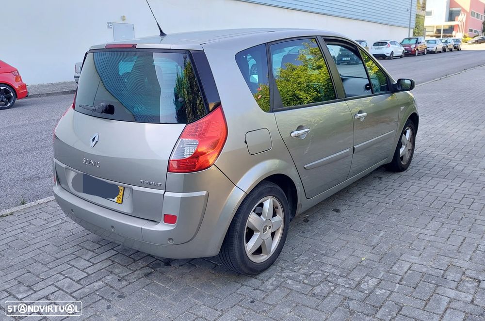 Renault Scénic 1.5 dCi Dynamique - 4