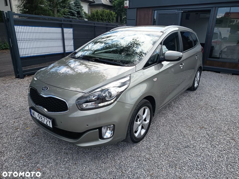 Kia Carens 1.6 GDI Dream-Team Edition - 3
