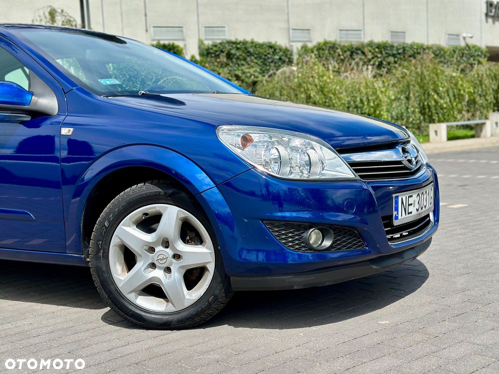 Opel Astra 1.6 NAVI - 4