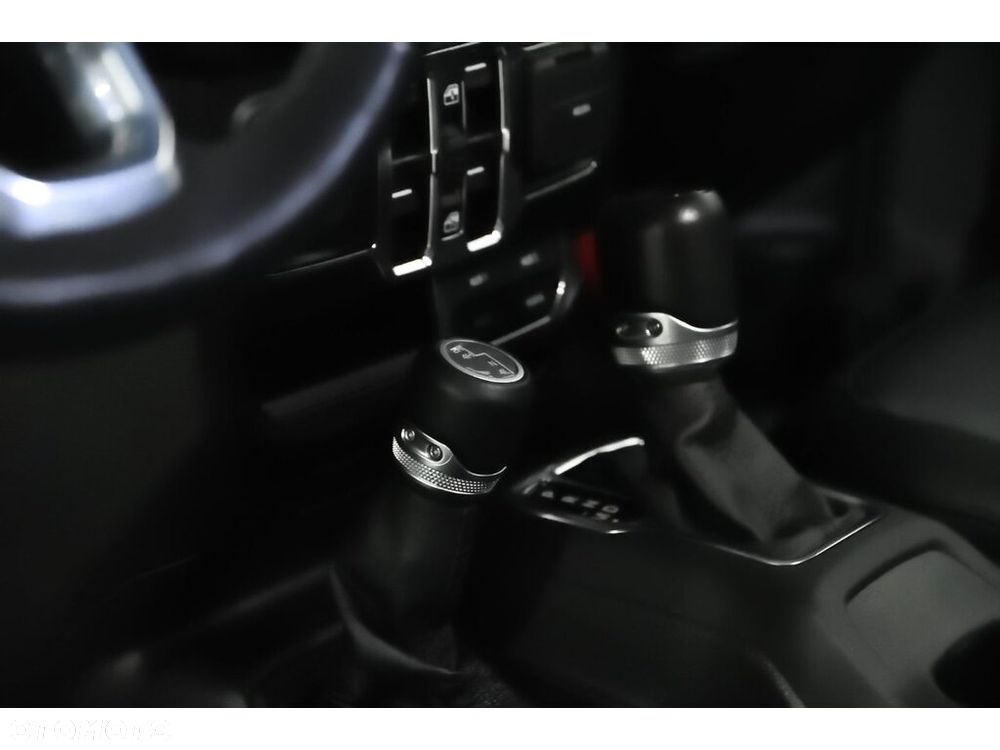 Jeep Wrangler 2.0 T-GDI Hardtop AWD Automatik Sahara - 10