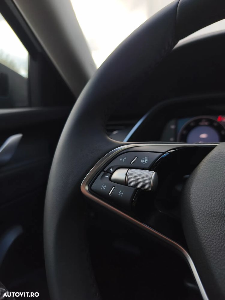 Skoda Octavia 1.5 TSI 115 CP Selection - 11