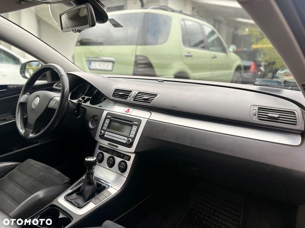 Volkswagen Passat 2.0 FSI 4Mot Comfortline - 9