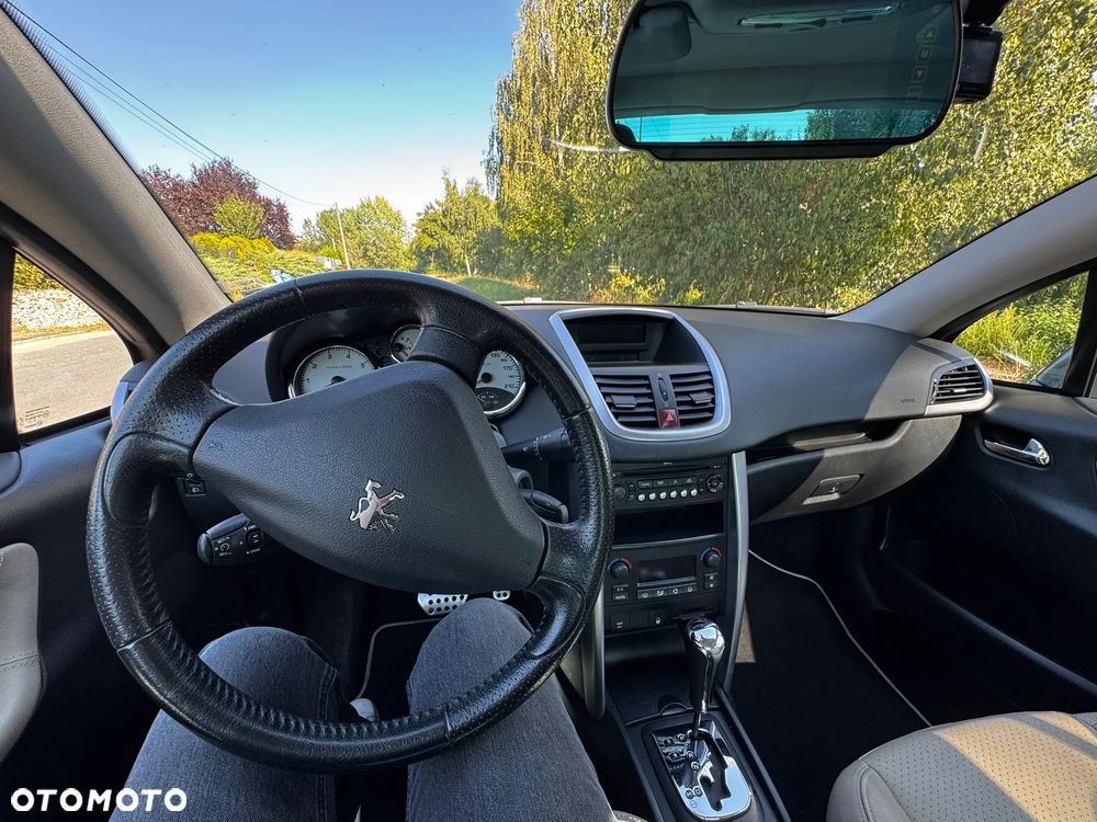 Peugeot 207 CC - 20