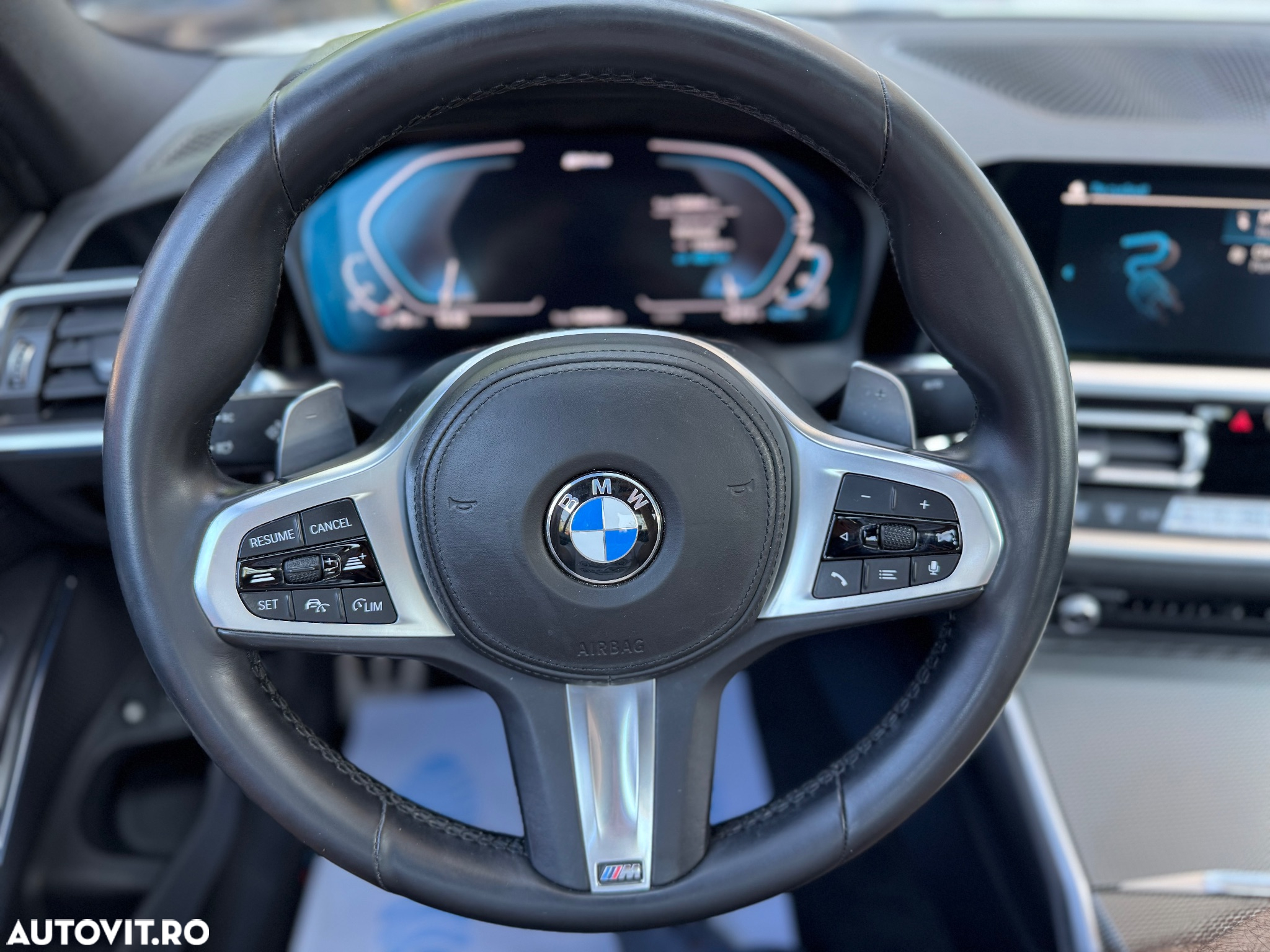 BMW Seria 3 330e Aut. M Sport - 11
