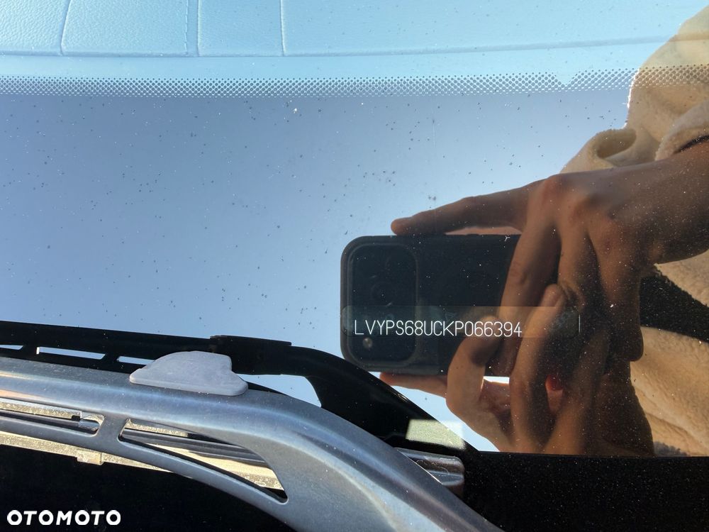 Volvo S90 D5 SCR AWD Momentum Pro - 26